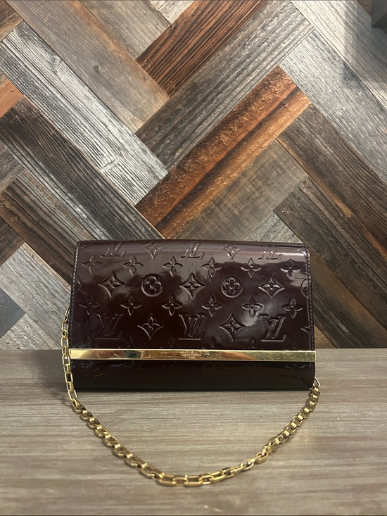 Louis Vuitton Handbags - Louis Vuitton Vernis Shoulder Bag